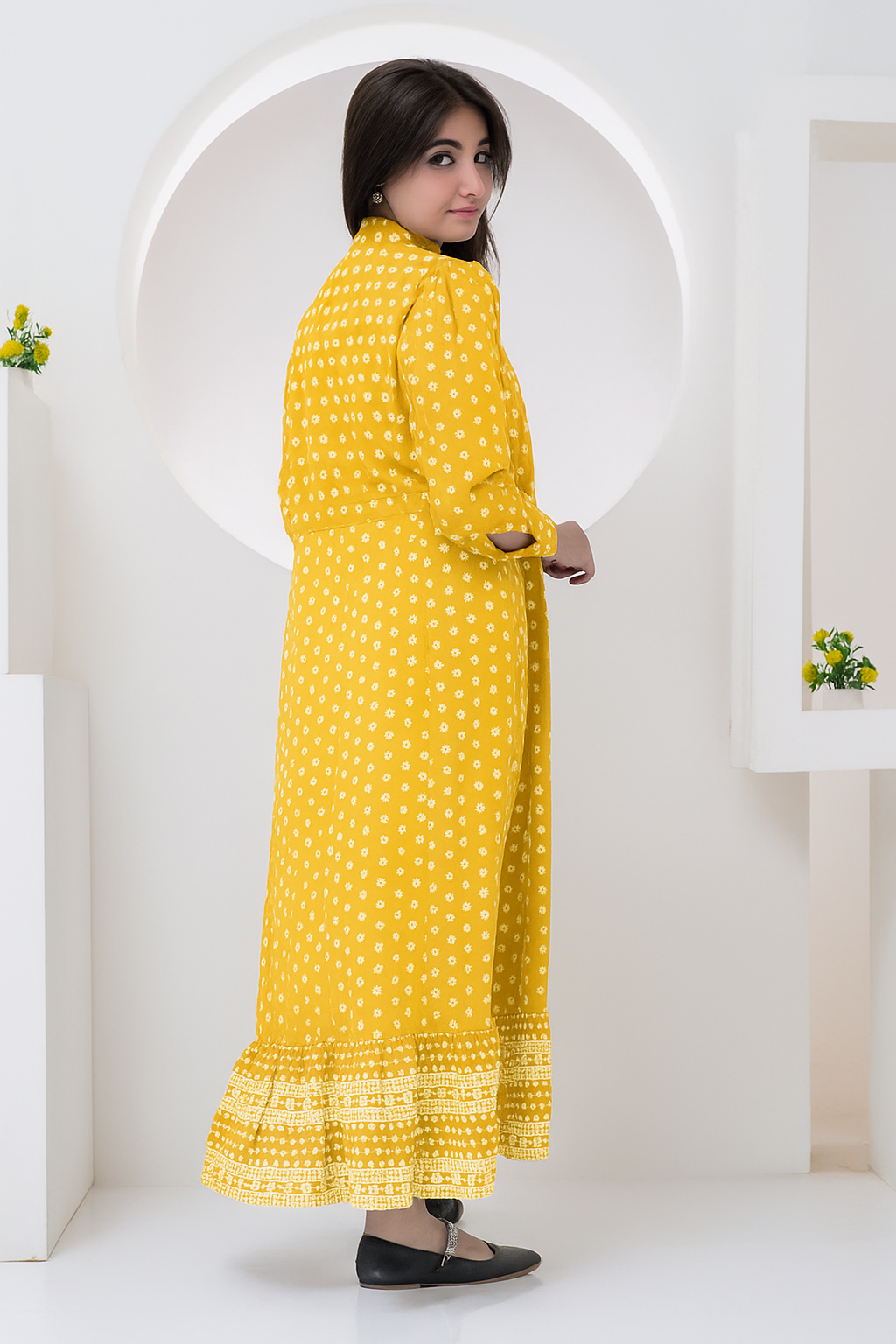 Maxi-020, One Piece Maxi Table Yellow Print