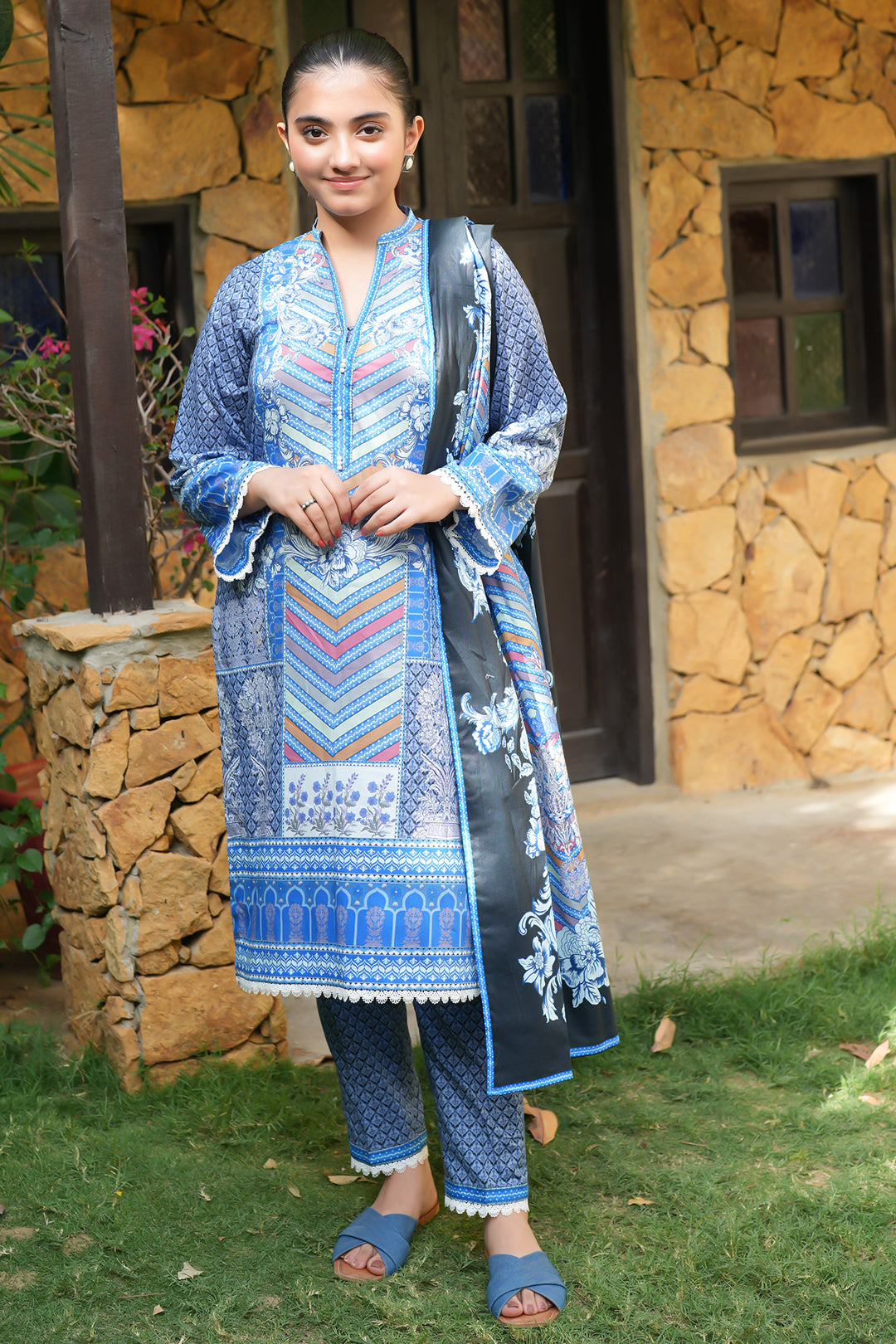 3Pcs Digital Printed Suit in Tealish Blue SKU: UN-001