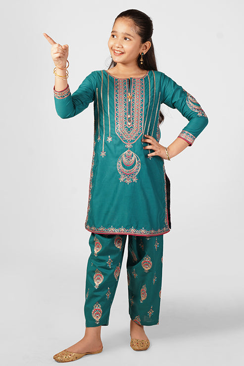 2PCS Embroidered with table print Suit In Ocean Green SKU: SFC-196